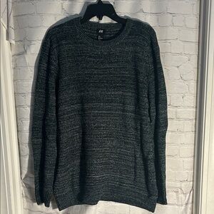 H&M Men's Green/White Crewneck Sweater